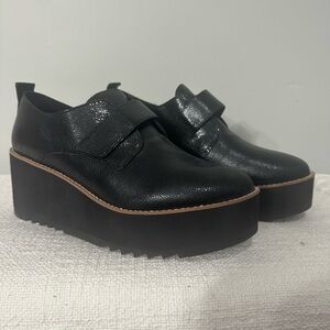 Eileen Fisher Black Leather Platform Loafers – Size 10